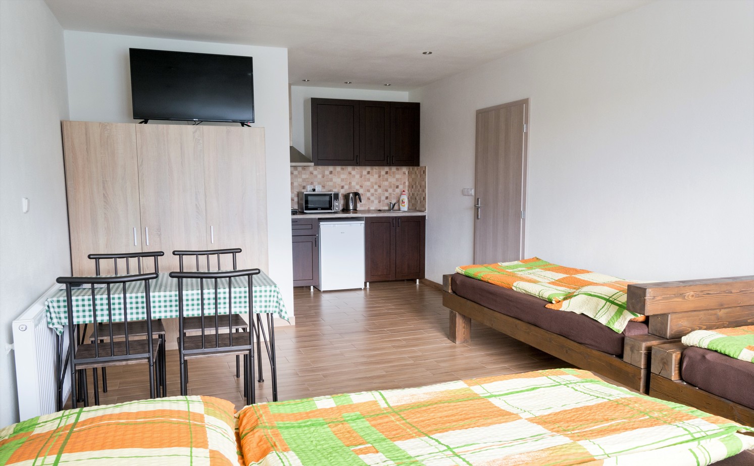 Čtyřlůžkový apartmán s klimatizací